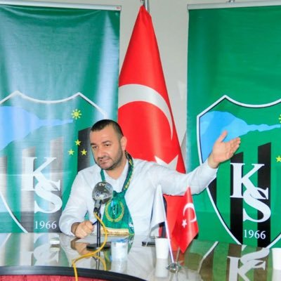 Kocaelispor 💚🖤 Ak parti il yön.kurulu üyesi İmam Hatip mezunu😎