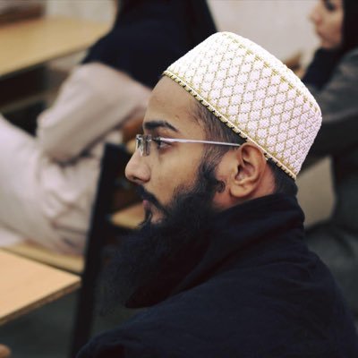 dhmirzaa's profile picture. minor