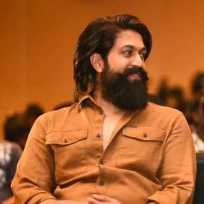 rajahuli_naveen's profile picture. ನಾನು ಕನ್ನಡಿಗ ❤️💛.
