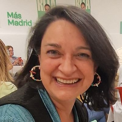 Concejala de Más Madrid en el Ayuntamiento de Madrid. Mediadora, jurista en defensa de los derechos de las personas más vulnerables.