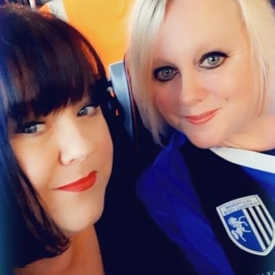 RE STH @TheGillsFC ⚽️💙 Primary School HLTA 🏫 Family, Football & Live Music.
Despise #Dementia #findacure 💜