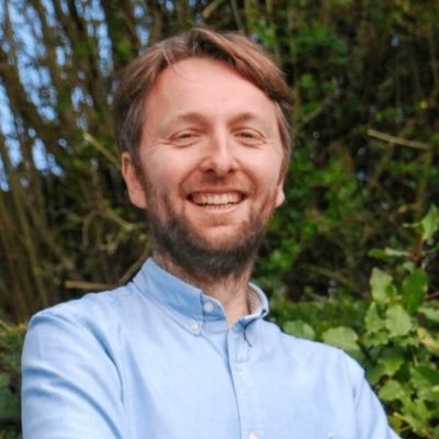 Marketing Director @booxicom | Make commerce more human