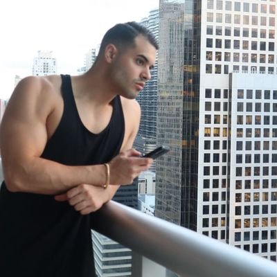 sexy man PRINCIPAL ACCOUNT @orli___ I speak English and Spanish , if you want videos text me to my phone number 786-494-829