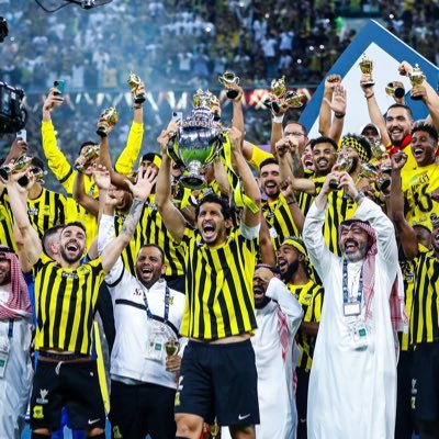 كُنت أجبر خاطر الجميع آملًا أن يُجبر خاطري يومًا ما .. @ittihad🖤💛🏆