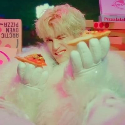 🍕Потерянная между Фандомами🍕さんのプロフィール画像