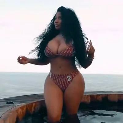 not enough characters 🤷🏾🙄 🗣Nicki the queen of rap tho-- Visit my adult superstore- https://t.co/ilVeFalyEz -
IG: itsskittlesbtw