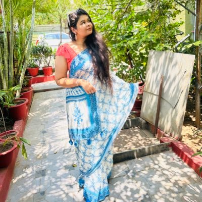 arushisana22's profile picture. Times Power Women of the Year | Founder NYK Daily Magazine | Speaker | Sustainable Living | Farmer | Traveller | IIM Nagpur, VIT University