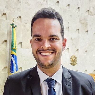 Jornalista l Fundador do @ToqueDiLetra | Bacharel em Direito | Especialista em Direito Público | Finalista do Prêmio CAED-Jus 2022