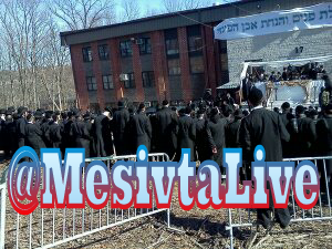 @MesivtaLive Is Sending All News From Second Age In Kiryas Yoel Yeshiva! Mesivtatwitter@gmail.com