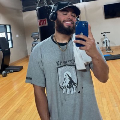 Rivera_785's profile picture. 