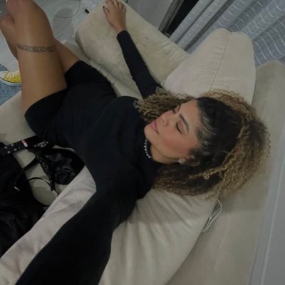 cellascarvalho's profile picture. fiel a mim, leal a quem amo