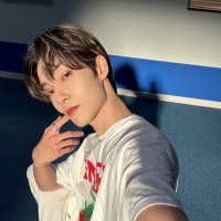 moved @tteokmun (@lcvekeyun) 's Twitter Profile