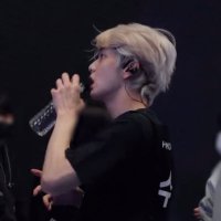 Ares. (@aloofinfool) 's Twitter Profile
