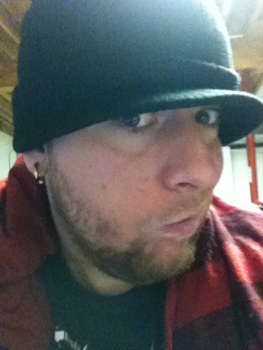 I am a music enthusiast, I play Magic, I have a beautiful family with three amazing kids and fiance.