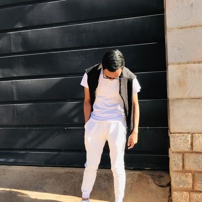 Korneli46021325's profile picture. I give my life to follow everything i Believe in 🇲🇬