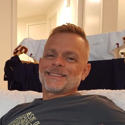 Gregoiredc1's profile picture. Naaah🏳️‍🌈