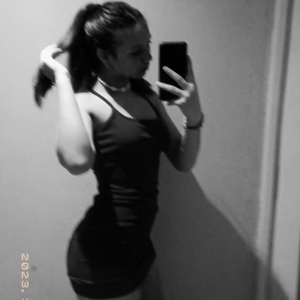 evaabarrioss_'s profile picture. 