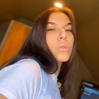 KarenCole663105's profile picture. 