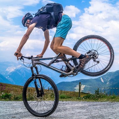 I am a bike specialist with a wealth of experience in mountain biking, road cycling, and bike travel https://t.co/YgazCHS5kW. With years of testing and riding different