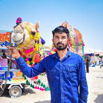 ishaq_rajar_rcl's profile picture. AIMIM 🪁MY LEADER (असदुद्दीन औवेसी साहब)
Alhmdulillah
मुझे अपने जैसे बहुत पसन्द है,

खामोश, सादा, मनफरत, तन्हा,
Student 📖📚