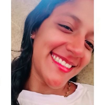 Smart and beautiful girl looking to make her way in life and #Crypto #BTC #ETH