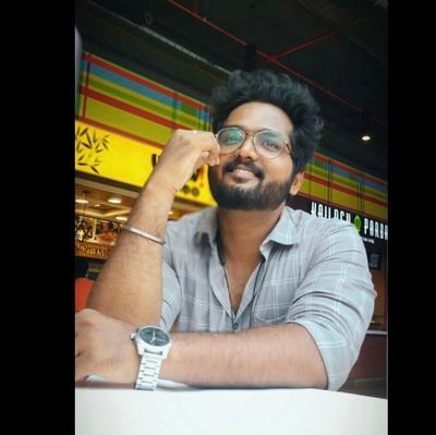 MeChOn... 😎 Follower of Mr.AjithKumar 👑 ;).........
Music_Lover🎶🎼🎶🎼
Amateur singer🎸
Live nd Let Live♥️
