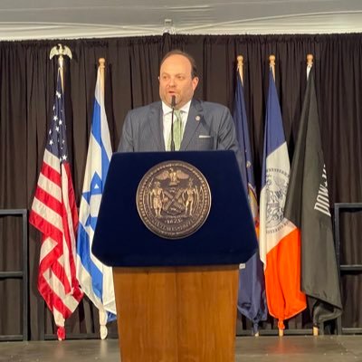 Deputy Chief of Staff & Senior Advisor to @nycmayor @ericadamsfornyc; Prev @TuskStrategies @MikeBloomberg; Mets Jets Knicks Rangers; h/h/h 🇺🇸 🍎 🇮🇱