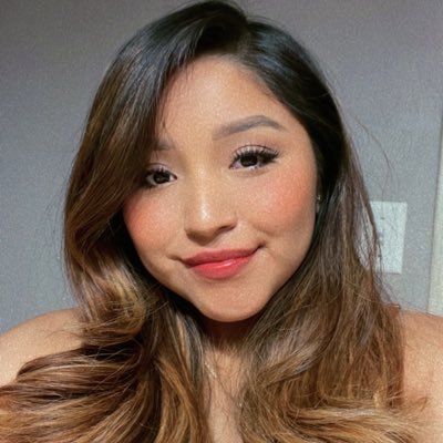 vaneeee_22's profile picture. Mom life | UH'21 🐾