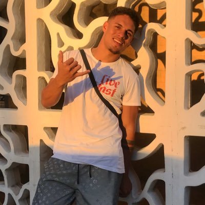 Have Hope 🤙🏻⚽️🤙🏻 Má Influência 🤡 - Tijuca, RJ 📲 . Partnerships Direct / CEO- @0ptbrands 🚀 - 24y ♑ / 174 cm / 22 cm @vascodagama @palmeiras
