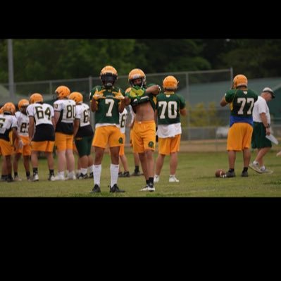Wilkes central high📍3.67 gpa CO/2025 ATH/🏈🏀, HT:6’1,WT:160, 4.7,Phone number- 336-262-1224