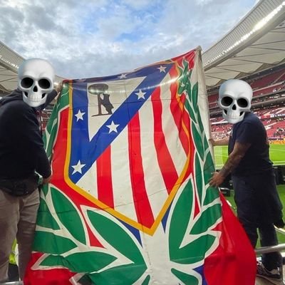 Somos los hijos de una gran estirpe, 
desde pequeño ¡Rojiblanca mi Bandera!
LEALTAD AL CLUB ATLÉTICO DE MADRID