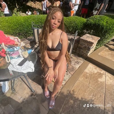 Everyone calls me qveen because I am one💕♐️ ig @qveen_beelove