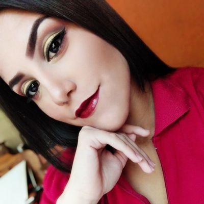 Lifestyle | Self care | Beauty content creator
That Girl🦋 𝐂𝐨𝐬𝐦𝐢𝐚𝐭𝐫𝐚🎓 🪽444•777🪽 • Mff Eleggua❤🖤 𝘾𝙀𝙊 @estheticianmc @inspirateeinspira_