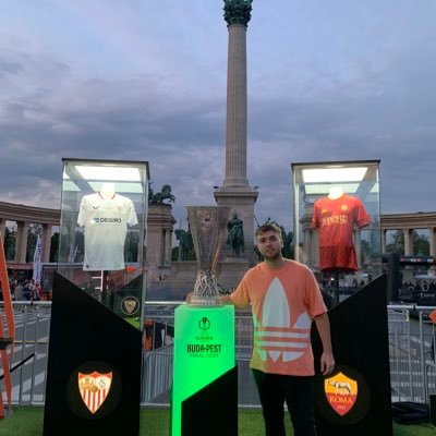 Sevilla FC / Gol Norte🔴⚪️