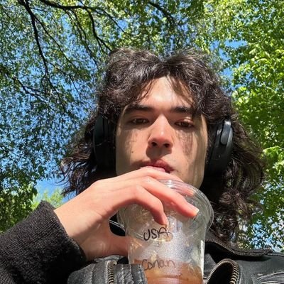 why do you call me and tell me you want me back? 𝐲𝐨𝐮 𝐦𝐚𝐧𝐢𝐚𝐜!!