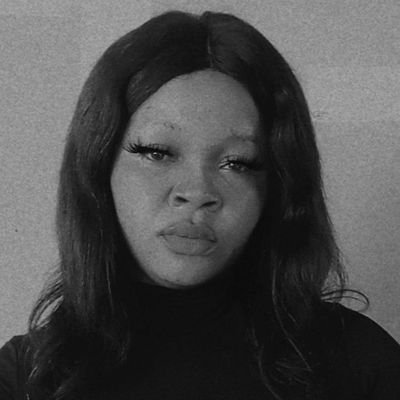 SoniaAmy7's profile picture. Expendable