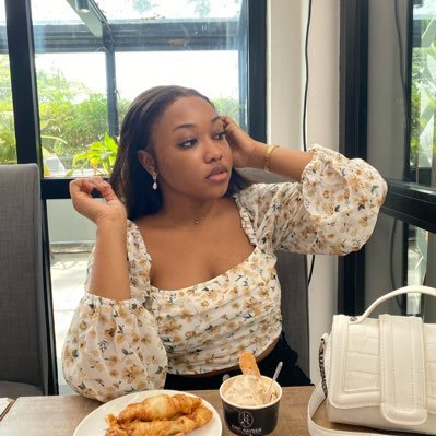 med student💊💉 chelsea fan💙💙.content creator . only active on ig @eva_igbinosa .i don't check my DM.