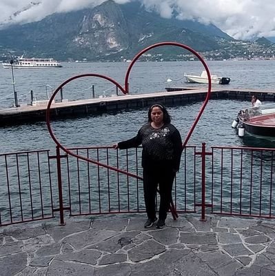 giulianariccar4's profile picture. se un uomo che mi ama veramente mandasse un grande SI e che mi vorrebbe sposarmi seriamente.      If a man who really loves me would send a big YES and that he