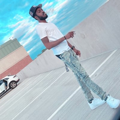 Justsayjayy_'s profile picture. | 🏁🖤