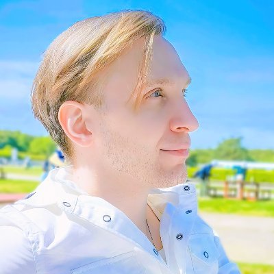 🇸🇪 Swedish guy living in Japan for 10 years. Tweets about games, music, architecture and Japan. 🇯🇵 東京に住んでいるスウェーデン人。ゲーマー、カメラマン、DJ、オタク、元軍人