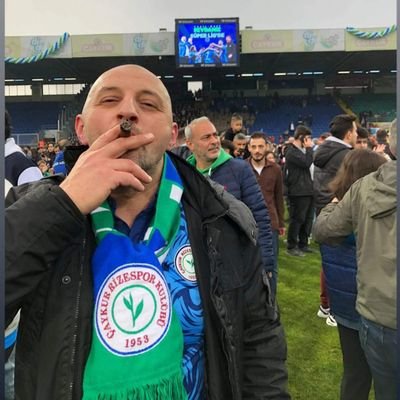 Celevus1453's profile picture. Sakalı şiir ile Karışık Yüreği Allah ile Barışık 
Elliuc