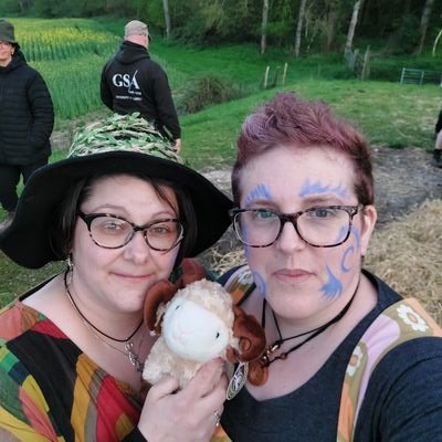 CuriousDragon_'s profile picture. 📚 Crypid, Creepy and a little Unexplainable. ☕️ Book Addict - All round Introvert.  #Waterstones 📚