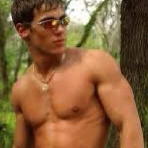 buffonico's profile picture. Motorbikes, Gym, Sport, Helping Friends, etc.