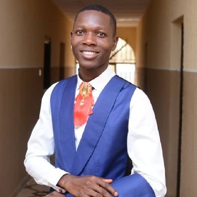 5ddc43031c1d47c's profile picture. I'm a counsellor, caterer and baker