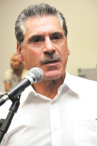Sou Vereador e Delegado de Polícia em SJC, Cristão, Eleito por 07 legislaturas. Construí ao longo dos anos uma relação de confiança e respeito com SJC.