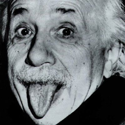 Se você é progressista, de esquerda, me siga que eu sigo você, unidos somos mais fortes.
Humanista, questionador, racional.
Sem trégua para fascista e nazista.