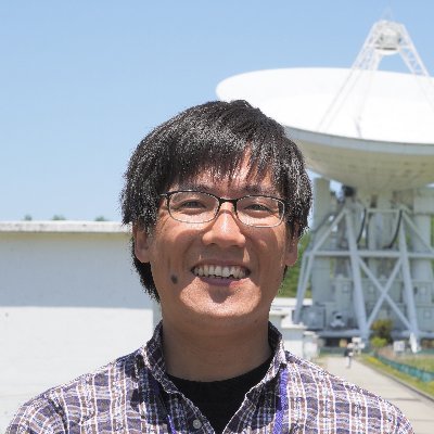野辺山宇宙電波観測所長。電波天文学者。受信機・分光計を作ったり、分子雲を観測したり、講演会をしたり、アンテナの写真を撮ったり、動画配信の司会をしたり、特別公開日ポスターを作ったりします。いろんな人に、いろんな用途で使ってもらうことで、観測所の新時代を切り抜けたいです。興味がある方、ぜひ連絡ください。