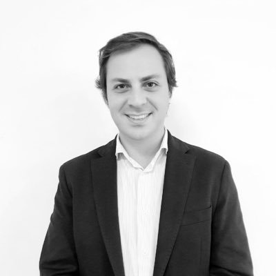 JoaquinBaus's profile picture. Abogado. Ecuatoriano. Amante de la política. Taurino.