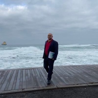 f_canseco's profile picture. Elige, es decir, inventa (Sartre)