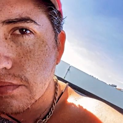 coyotitoh's profile picture. nosotros, los de entonces, ya no somos los mismos.